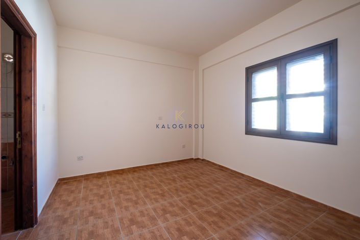 Image No.16-3 Bed Property for sale