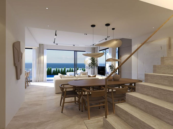 Image No.3-4 Bed House for sale