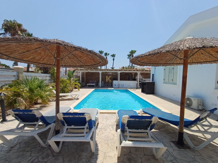 Image No.23-3 Bed Bungalow for sale