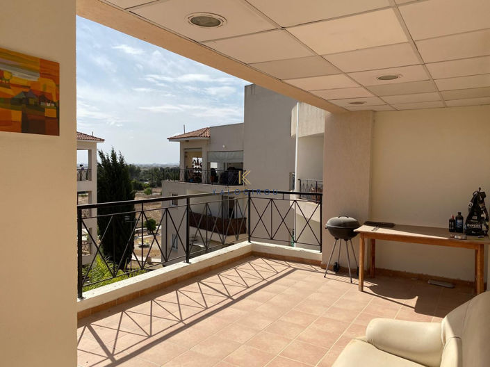 Image No.17-3 Bed Apartment for sale