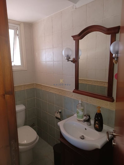 Image No.21-5 Bed House for sale