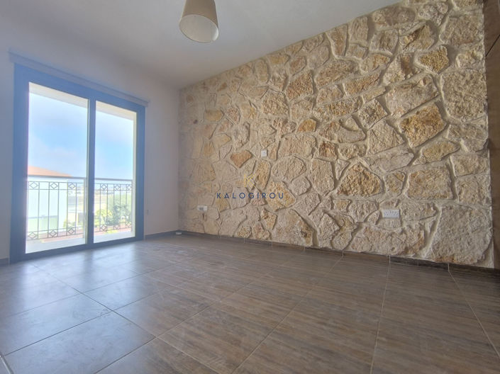 Image No.11-3 Bed House for sale