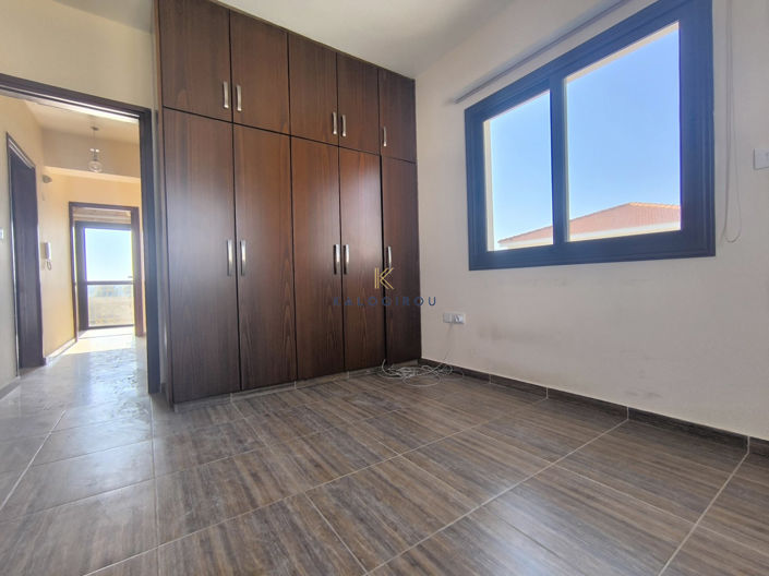 Image No.14-3 Bed House for sale