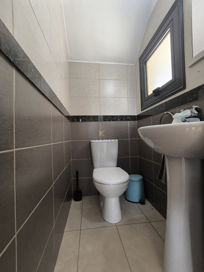 Image No.16-3 Bed House for sale