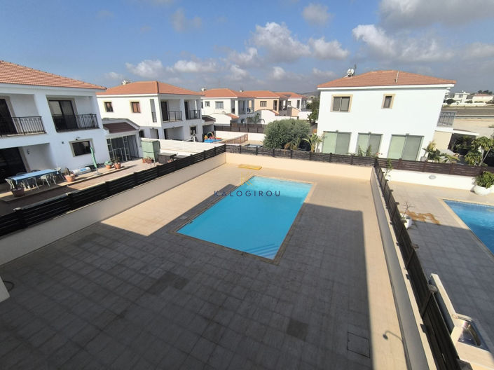 Image No.18-3 Bed House for sale