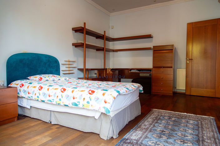 Image No.26-4 Bed House for sale