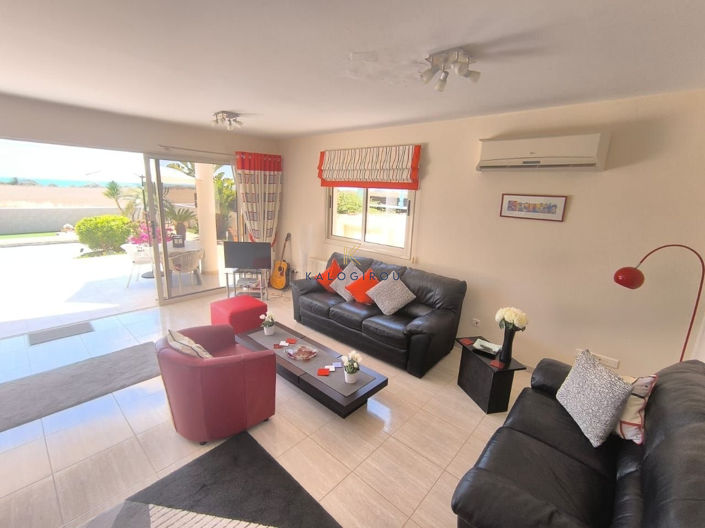 Image No.4-3 Bed House for sale