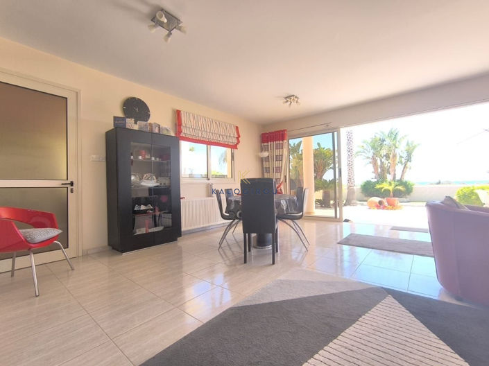 Image No.9-3 Bed House for sale