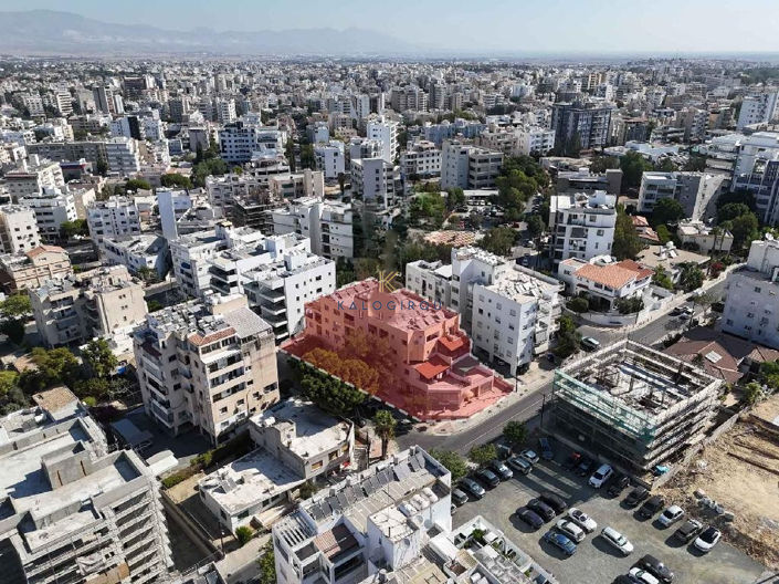 Image No.2-7 Bed Property for sale