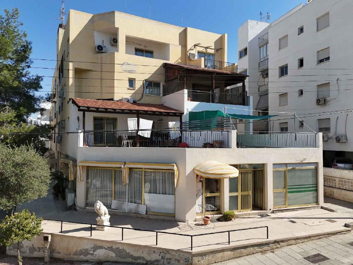 Image No.4-7 Bed Property for sale