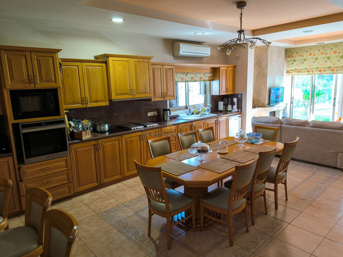 Image No.14-5 Bed House for sale