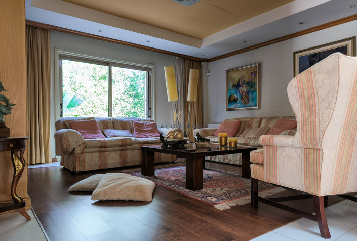 Image No.17-5 Bed House for sale