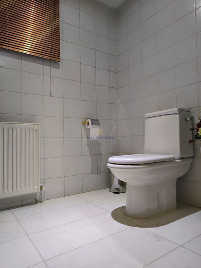 Image No.18-5 Bed House for sale