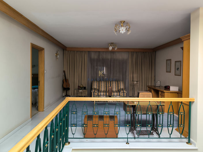 Image No.23-5 Bed House for sale