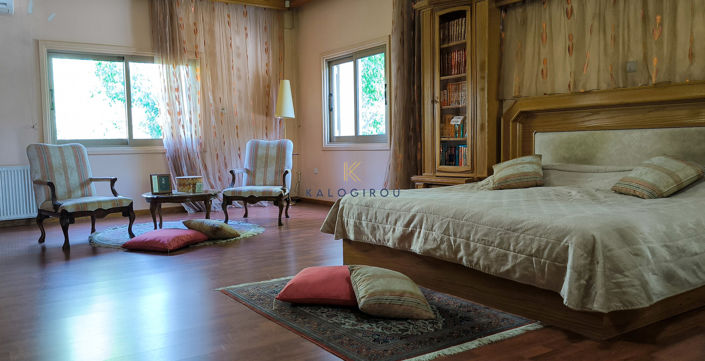 Image No.24-5 Bed House for sale