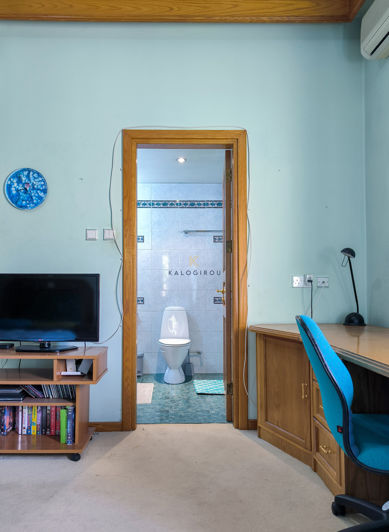 Image No.32-5 Bed House for sale