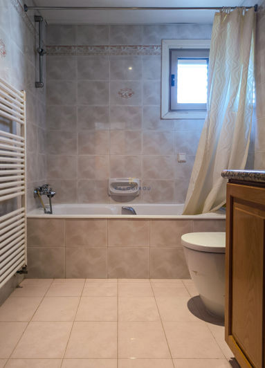 Image No.34-5 Bed House for sale