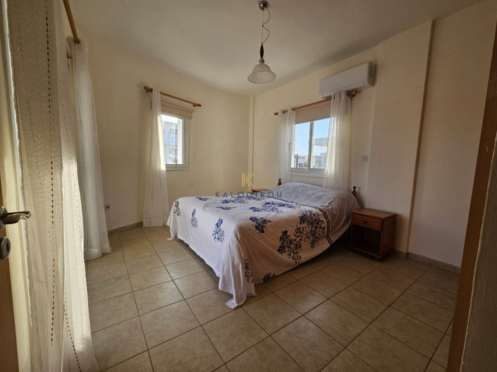 Image No.19-3 Bed House for sale