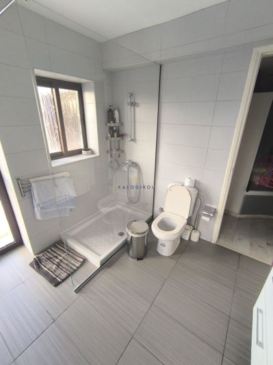 Image No.23-4 Bed House for sale