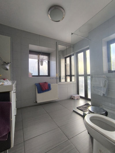 Image No.24-4 Bed House for sale