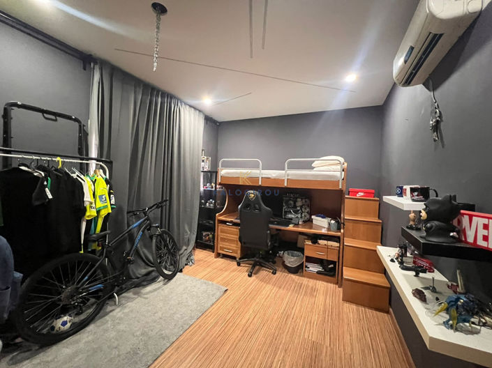 Image No.21-4 Bed House for sale