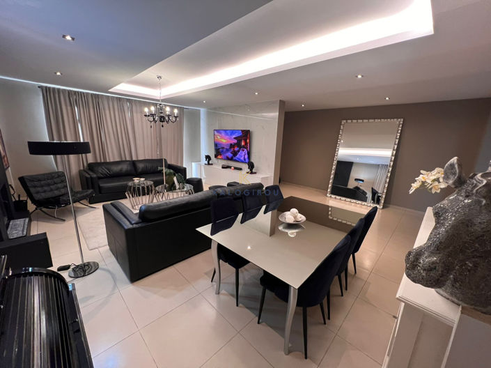 Image No.6-4 Bed House for sale