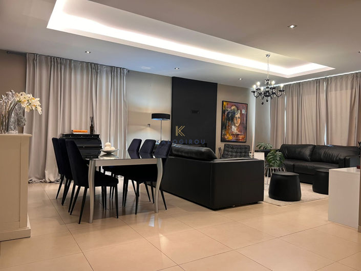 Image No.8-4 Bed House for sale