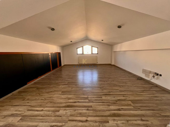 Image No.23-4 Bed House for sale