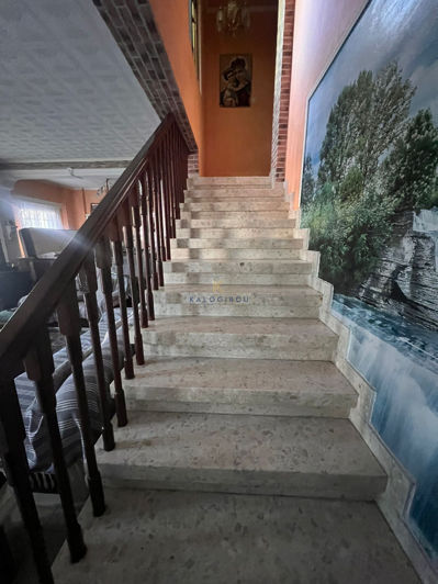 Image No.8-3 Bed House for sale