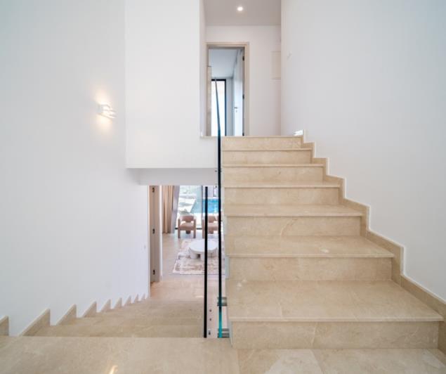 Image No.17-3 Bed Villa / Detached for sale