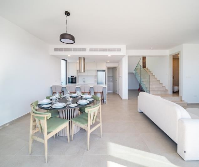 Image No.11-3 Bed Villa / Detached for sale