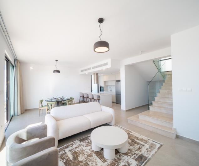 Image No.8-3 Bed Villa / Detached for sale