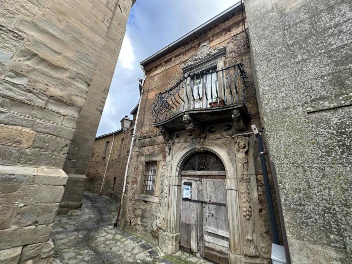 Image No.4-3 Bed Property for sale