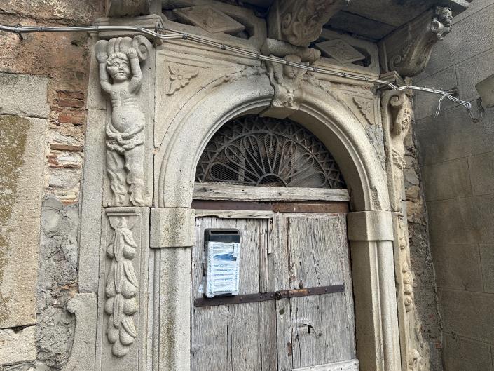 Image No.5-3 Bed Property for sale