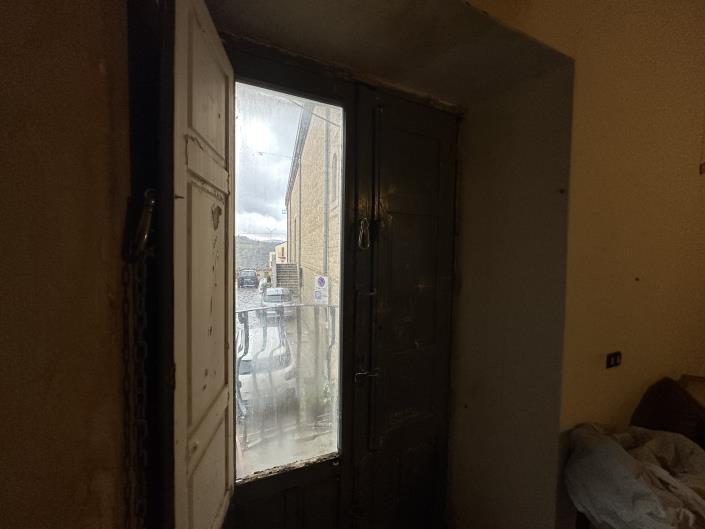 Image No.22-3 Bed Property for sale