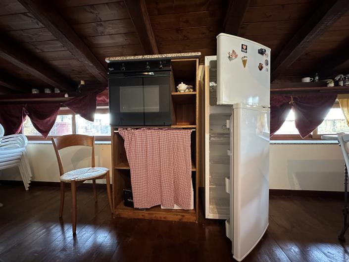 Image No.21-6 Bed Semi-Detached for sale