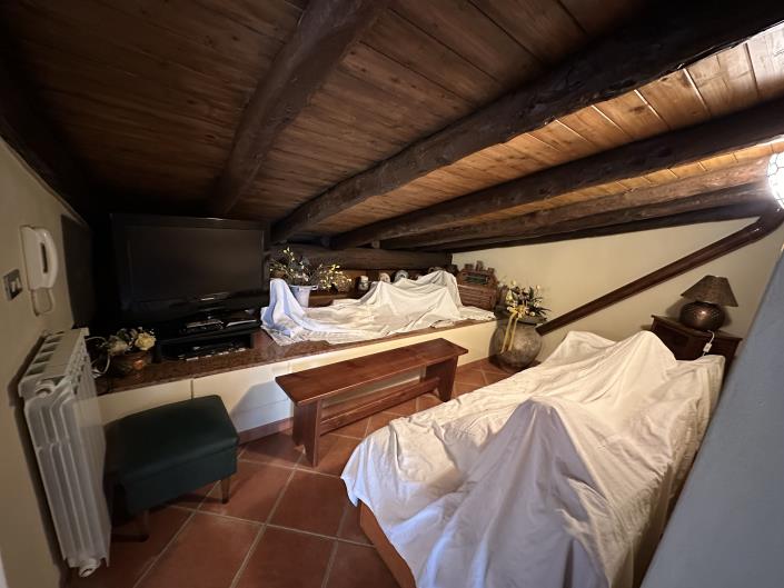 Image No.10-2 Bed Semi-Detached for sale