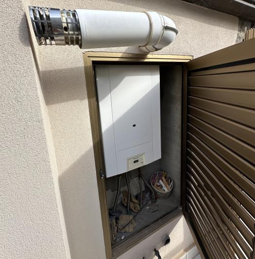 Image No.27-2 Bed Semi-Detached for sale