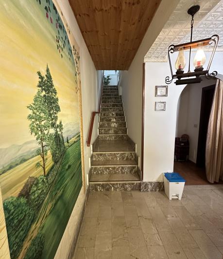 Image No.12-6 Bed House for sale