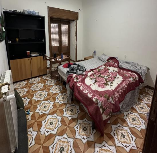 Image No.32-6 Bed House for sale