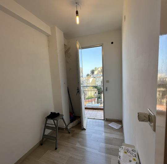 Image No.15-5 Bed Semi-Detached for sale