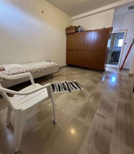 Image No.22-5 Bed Semi-Detached for sale