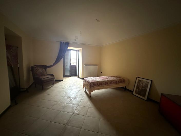 Image No.4-3 Bed Property for sale