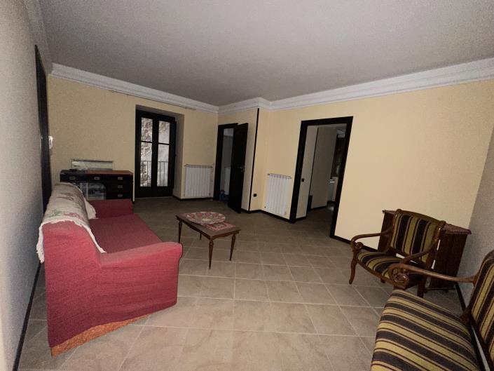 Image No.5-3 Bed Property for sale