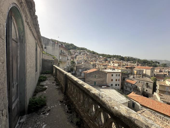 Image No.36-Semi-Detached for sale