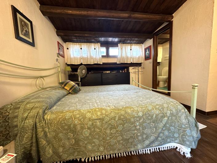 Image No.6-1 Bed Property for sale