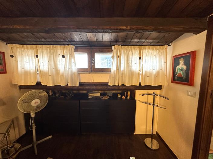 Image No.9-1 Bed Property for sale