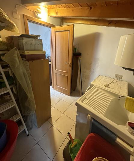 Image No.23-2 Bed Semi-Detached for sale