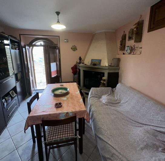 Image No.9-2 Bed Semi-Detached for sale