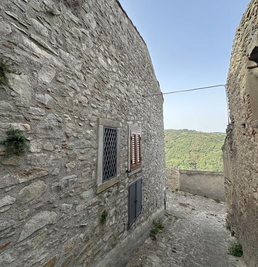 Image No.29-2 Bed Semi-Detached for sale